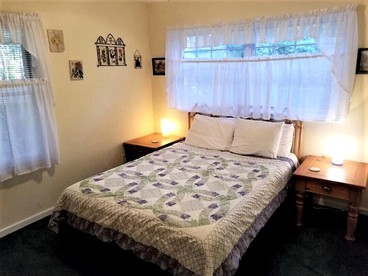 Lovely South Carolina Vacation Rental at Lake Jocassee - Salem, South Carolina - glamping.directory