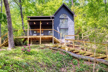 Secluded Mountain Cabin with Hot Tub & Fire Pit Deck in Gatlinburg, Tennessee - glamping.directory