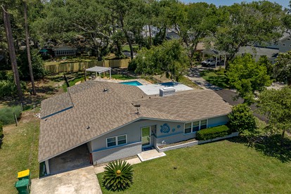 Spectacular Beachfront Cottage with Private Pool in Jekyll Island, Georgia - Jekyll Island, Georgia - glamping.directory