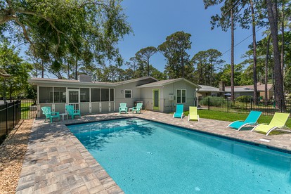 Spectacular Beachfront Cottage with Private Pool in Jekyll Island, Georgia - glamping.directory