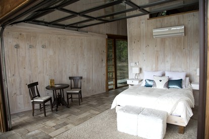 Romantic Cottage Rental on a Beautiful Farm in the Countryside near Austin, Texas - Red Rock, Texas - glamping.directory