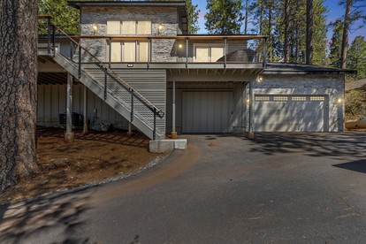 Secluded Cabin Settled in the Middle of the Forest in Arnold, California - Arnold, California - glamping.directory