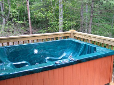 Luxury Log Cabin Rental with Forest Views near Asheville, North Carolina - Hendersonville, North Carolina - glamping.directory