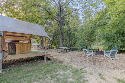 Splendid Safari Tent Sanctuary near Smoky Mountains in Tennessee - Newport, Tennessee - glamping.directory