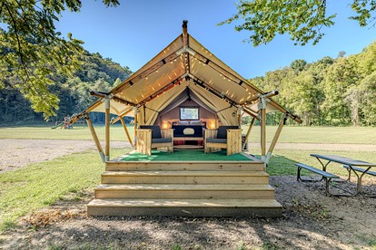 Splendid Safari Tent Sanctuary near Smoky Mountains in Tennessee - Newport, Tennessee - glamping.directory