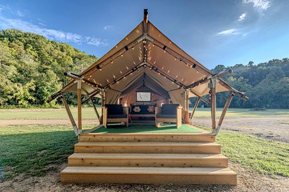 Splendid Safari Tent Sanctuary near Smoky Mountains in Tennessee - Newport, Tennessee - glamping.directory