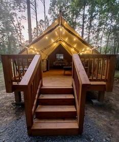 Secluded Off-Grid Glamping Tent with Private Bathhouse Near The Caverns & Waterfalls – Coalmont, Tennessee - Coalmont, Tennessee - glamping.directory