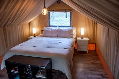 Secluded Off-Grid Glamping Tent with Private Bathhouse Near The Caverns & Waterfalls – Coalmont, Tennessee - Coalmont, Tennessee - glamping.directory