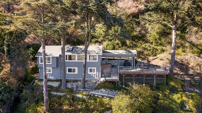 Glorious Whidbey Island Accommodation on Double Bluff Beach - glamping.directory
