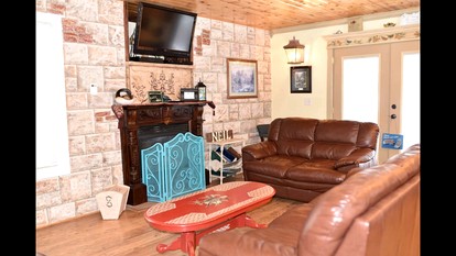 Peaceful Family-Friendly Cabin with Game Loft Near Old Faithful in Island Park, Idaho - Island Park, Idaho - glamping.directory