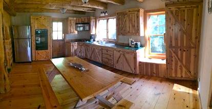 Stunning Log Cabin Rental with Breathtaking Views in Tygh Valley, Oregon - Tygh Valley, Oregon - glamping.directory