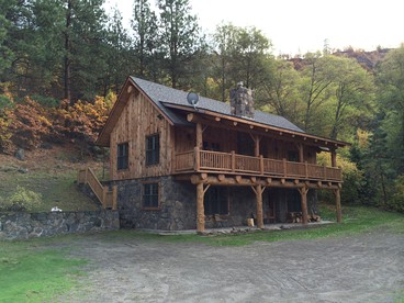 Stunning Log Cabin Rental with Breathtaking Views in Tygh Valley, Oregon - glamping.directory