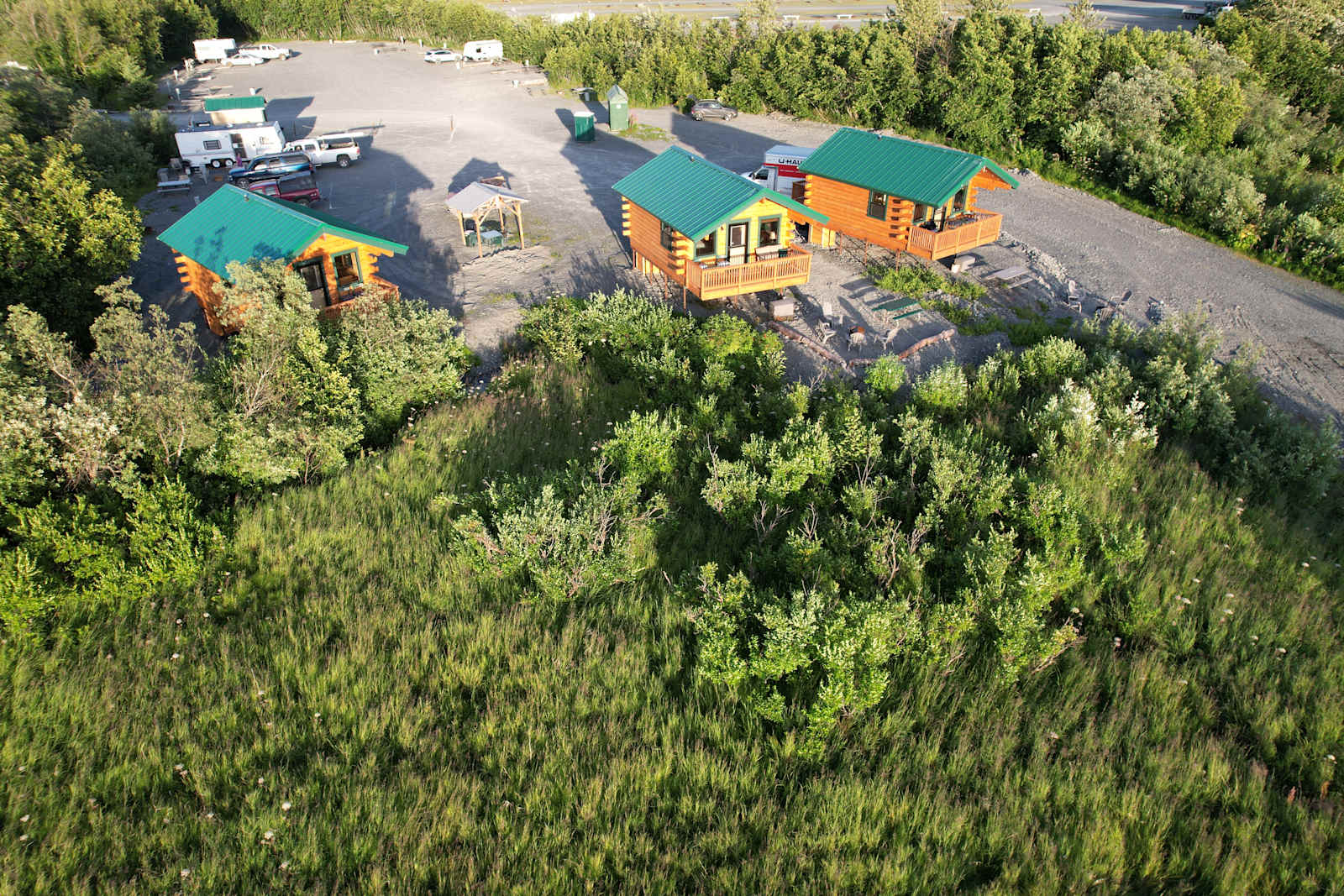 Scenic Camping, Cabins, Fishing - Seward, Alaska - glamping.directory
