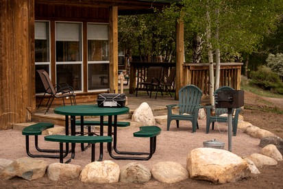 Beautiful Secluded Cabin with a Hot Tub near Monarch Mountain in Colorado - Salida, Colorado - glamping.directory