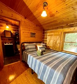 Cedar Gap Hideaway in Indiana - Birdseye, Indiana - glamping.directory