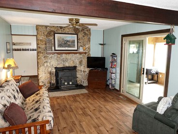 Spacious Family Cabin on Stunning Wixom Lake near Midland, Michigan - Hope, Michigan - glamping.directory