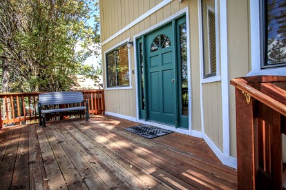 Large Family-Friendly Rental Surrounded by Forest near Meadow Park, California - Big Bear Lake, California - glamping.directory