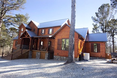 Delightful Unique Log Cabin Rental with Hot Tub near Oklahoma's Broken Bow Lake - Broken Bow, Oklahoma - glamping.directory