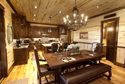Delightful Unique Log Cabin Rental with Hot Tub near Oklahoma's Broken Bow Lake - Broken Bow, Oklahoma - glamping.directory