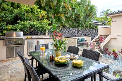 Spacious Deluxe Oceanfront Cottage near Kailua, Hawaii - Kailua-Kona, Hawaii - glamping.directory