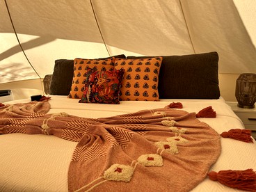 Lake Front Romantic Bell Tent for a Glamping Escape in Orlando, Florida - Orlando, Florida - glamping.directory