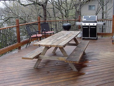 Relaxing Lakeside Cabin Ideal For Family Vacations in Eldon, Missouri - Eldon, Missouri - glamping.directory