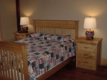 Relaxing Lakeside Cabin Ideal For Family Vacations in Eldon, Missouri - Eldon, Missouri - glamping.directory