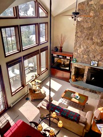 RU - H8 Gorgeous Stone Hill Townhome in the heart of Bretton Woods Great views huge kitchen fireplace in New Hampshire - Carroll, New Hampshire - glamping.directory