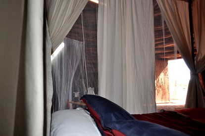 Authentic Navajo Dome Stay with Cultural Experiences near Monument Valley, Utah - Monument Valley, Utah - glamping.directory