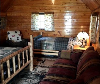 Countryside Cabin Retreat with Jacuzzi near Beartooth Mountains, Montana - Polebridge, Montana - glamping.directory