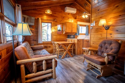 Cozy Lakefront Honeymoon Cabin with Fireplace & Marina Access Near Babbitt, Minnesota - Babbitt, Minnesota - glamping.directory