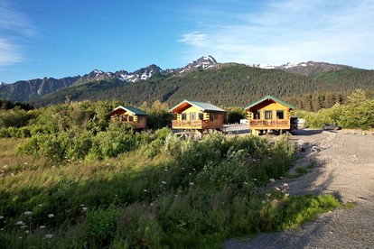 Scenic Creekside Escape with Deck, Fire Ring & Wildlife Views in Seward, Alaska - Seward, Alaska - glamping.directory