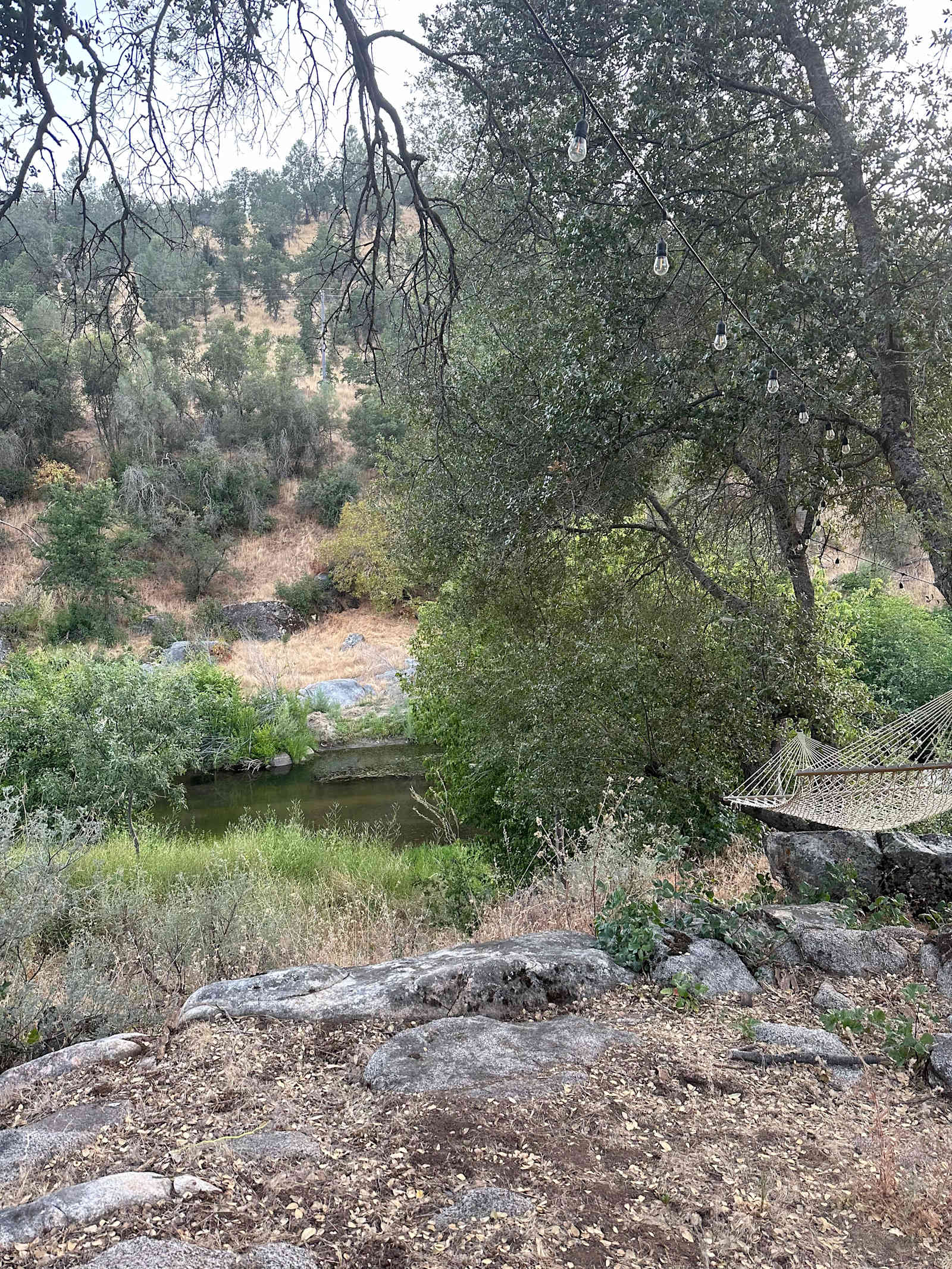 River Bluff Retreat - Coarsegold, California - glamping.directory