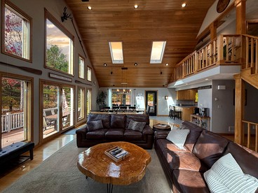 Gorgeous Modern Vacation Rental with Game Room Surrounded by Nature in Madison, New Hampshire - Madison, New Hampshire - glamping.directory