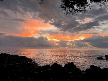 Scenic Oceanfront Glamping with Fire Pit and Tropical Surroundings near Kalapana, Hawaii - Pahoa, Hawaii - glamping.directory