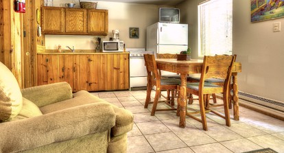 Luxurious and Modern One-Bedroom Cabin Rentals for Two in Somerset, Kentucky - Somerset, Kentucky - glamping.directory