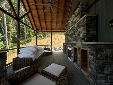 Gorgeous Cabin with Indoor Pool, Fireplace and Barbecue in Sevierville, Tennessee - Sevierville, Tennessee - glamping.directory