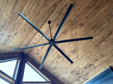 Gorgeous Cabin with Indoor Pool, Fireplace and Barbecue in Sevierville, Tennessee - Sevierville, Tennessee - glamping.directory