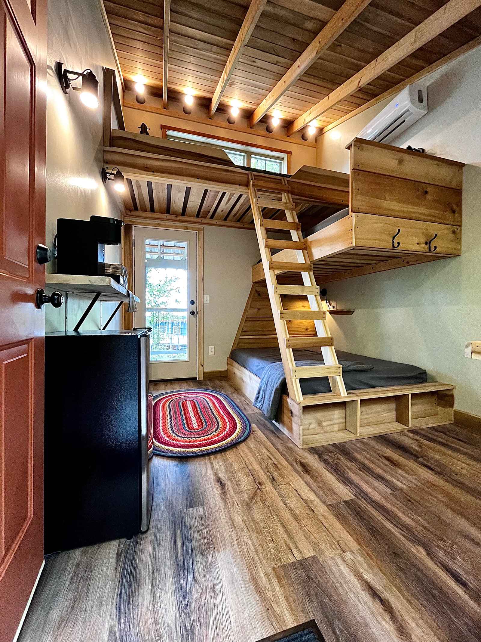 Coldwater Camp & Cabins - Anniston, Alabama - glamping.directory