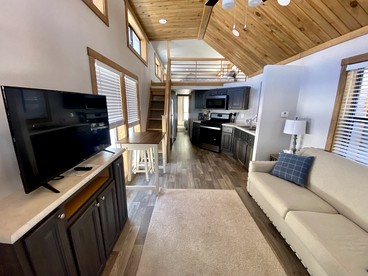 Stunning Peaceful Cottage Surrounded by Nature in Colorado - Oak Creek, Colorado - glamping.directory