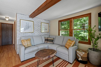Idyllic Lakeside Getaway in Barnstead, New Hampshire - Barnstead, New Hampshire - glamping.directory