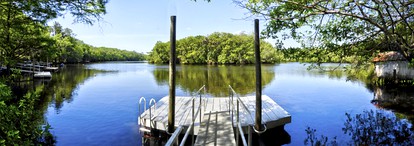 Ochlockonee River Cottage with Scenic Island Vista in Wakulla County, FL - Sopchoppy, Florida - glamping.directory