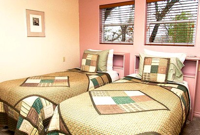 Pet-Friendly Cottage on Buchanan Lake near Marble Falls, Texas - Burnet, Texas - glamping.directory