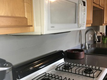 Lovely Cottage Rental with a Pool and Stunning Garden near Grand Rapids in Michigan - Grand Rapids, Michigan - glamping.directory