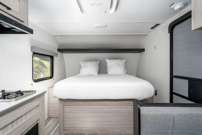 Charming Riverside Camper with Pool, Pickleball & Trails near Blue Ridge, Georgia - Blue Ridge, Georgia - glamping.directory