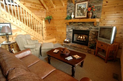 Pet-Friendly Cabin with Priceless Views in Pigeon Forge, Tennessee - Pigeon Forge, Tennessee - glamping.directory