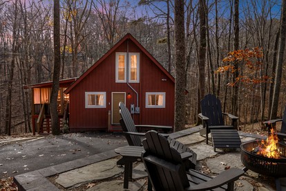 Cozy Cabin in the Heart of West Virginia, near Shenandoah National Park, with WiFi and a Fire Pit - glamping.directory