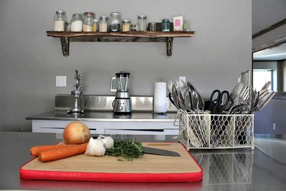 Eco-Friendly Vacation Rental with a Saltwater Pool Ideal for Weekend Trips from San Jose - Santa Margarita, California - glamping.directory