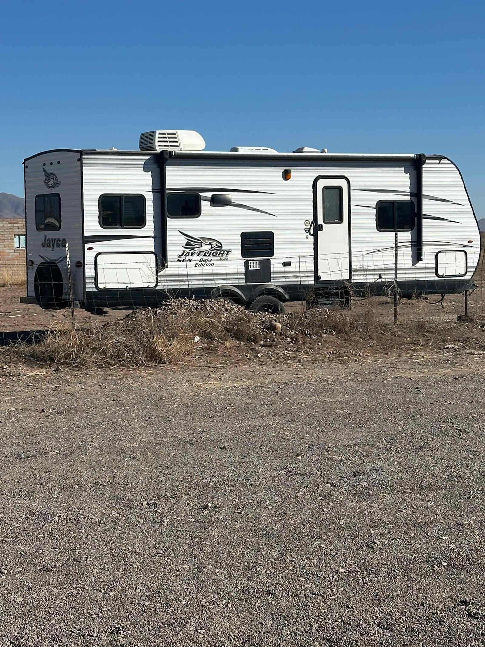 Nitty Gritty Acres - glamping.directory