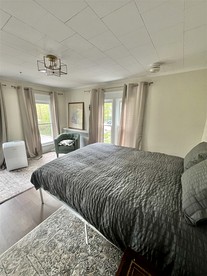 Impressive Cottage Surrounded by Trees in Bridgton, Maine - Bridgton, Maine - glamping.directory